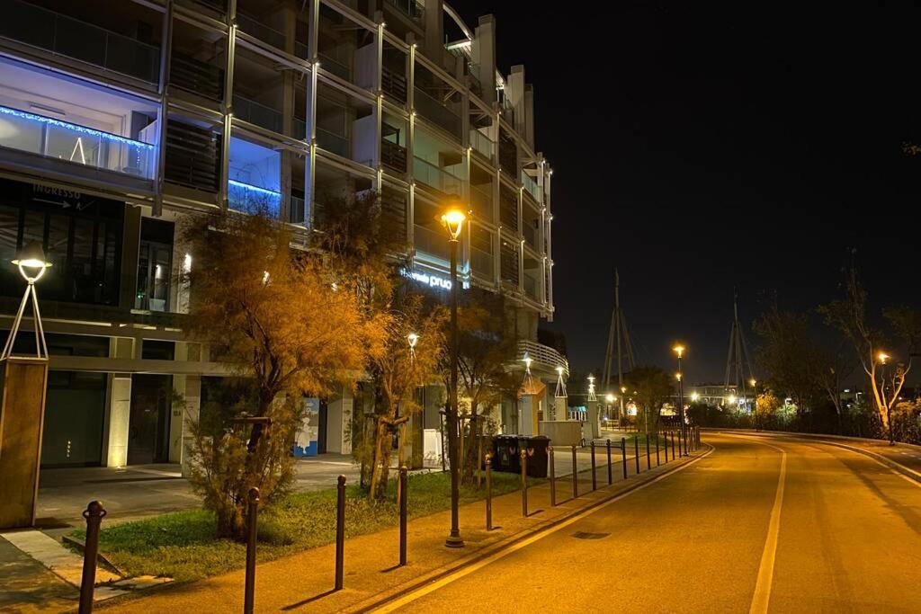 Apartment Con Terrazza Vista Darsena Di
